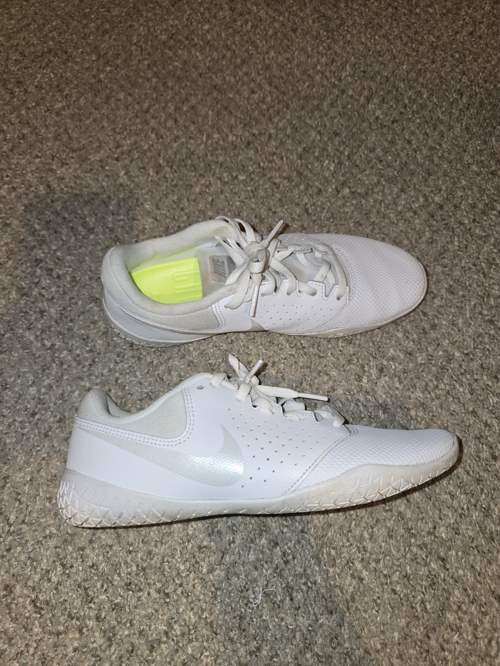 Nike White Cheer Training Sneakers Size 6.5